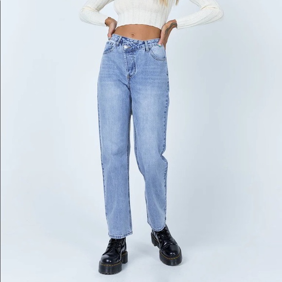 Cropped Holly asymmetric Jeans - Picture 3 of 10